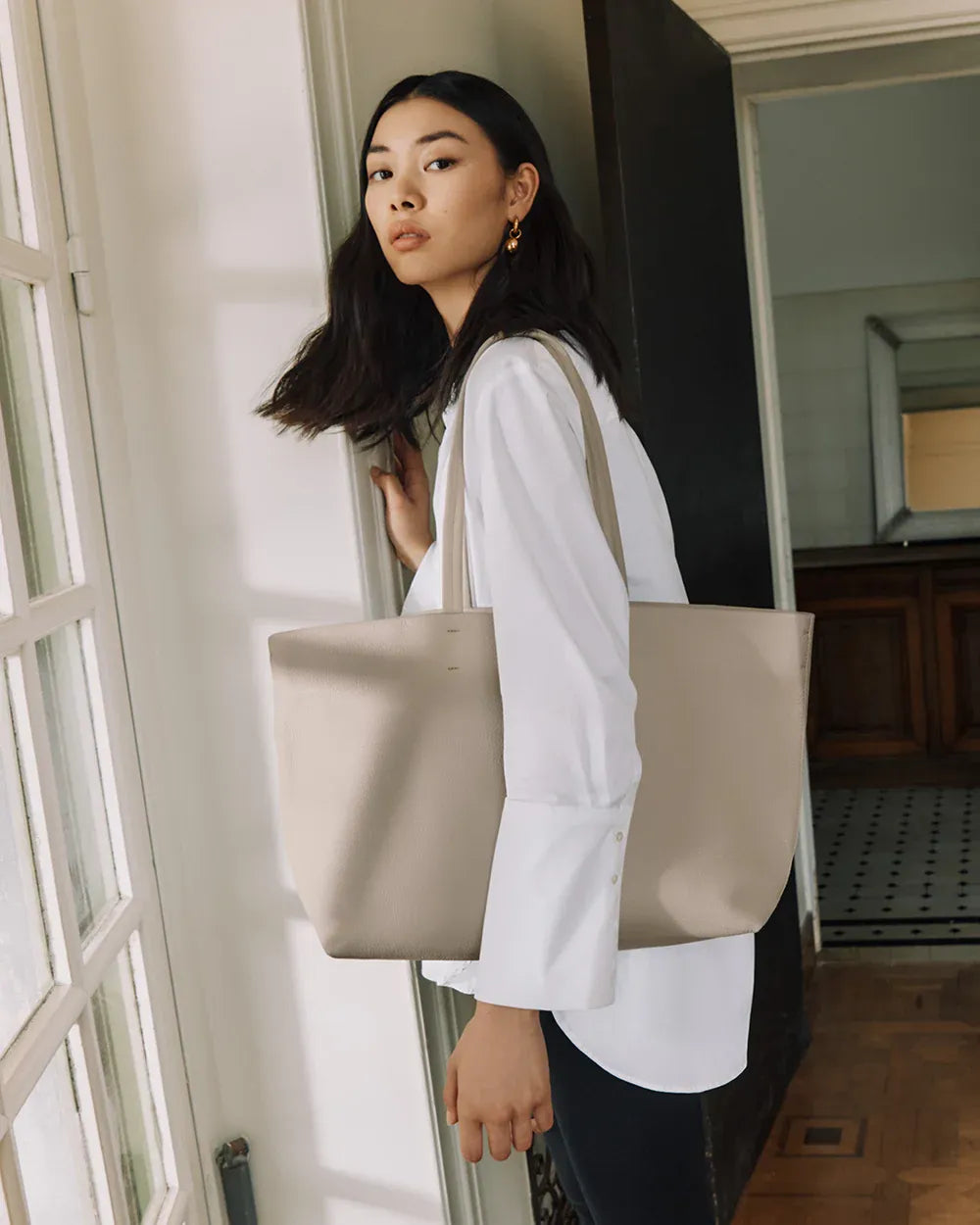 Classic easy tote