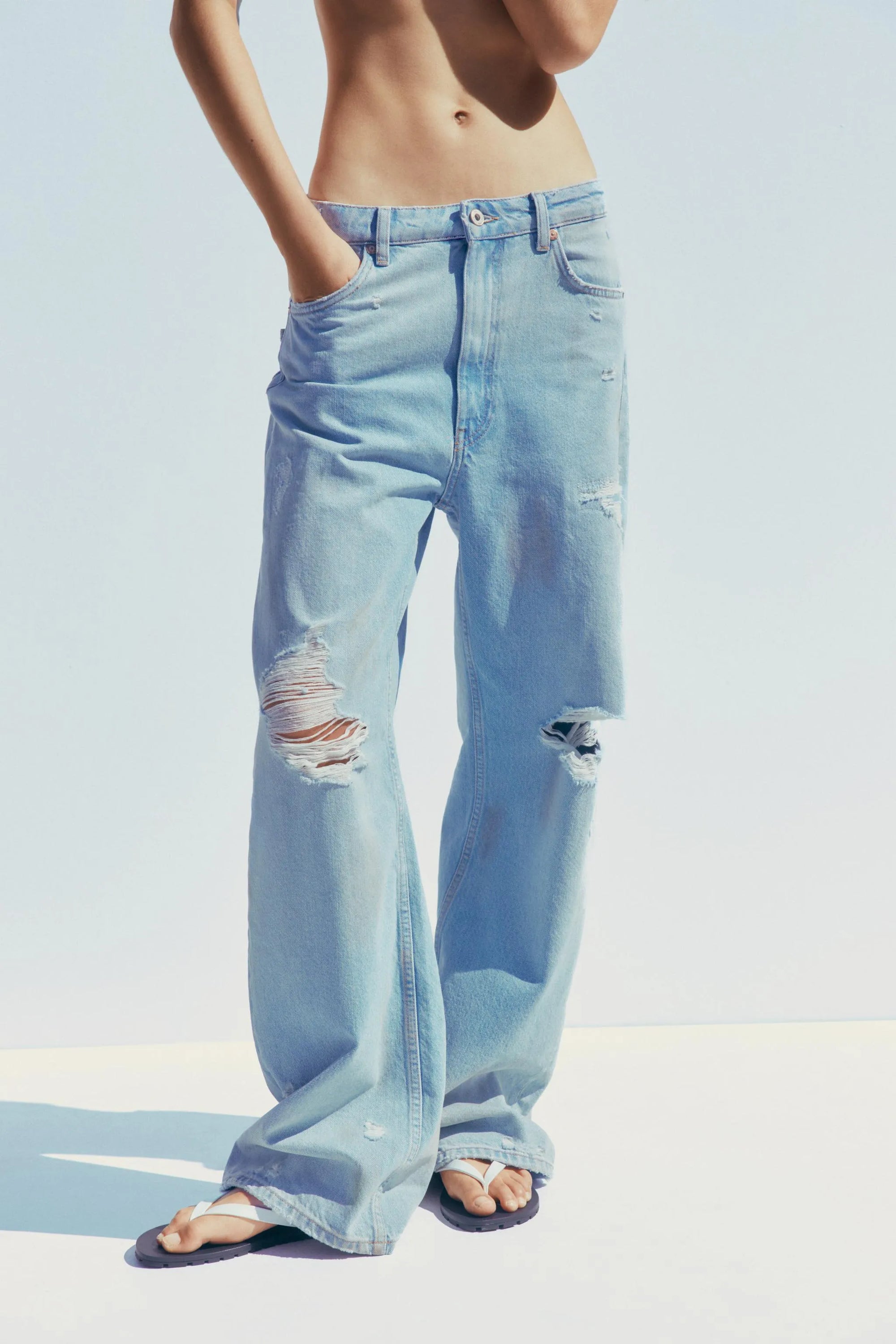 Trf ripped baggy mid-waist jeans
