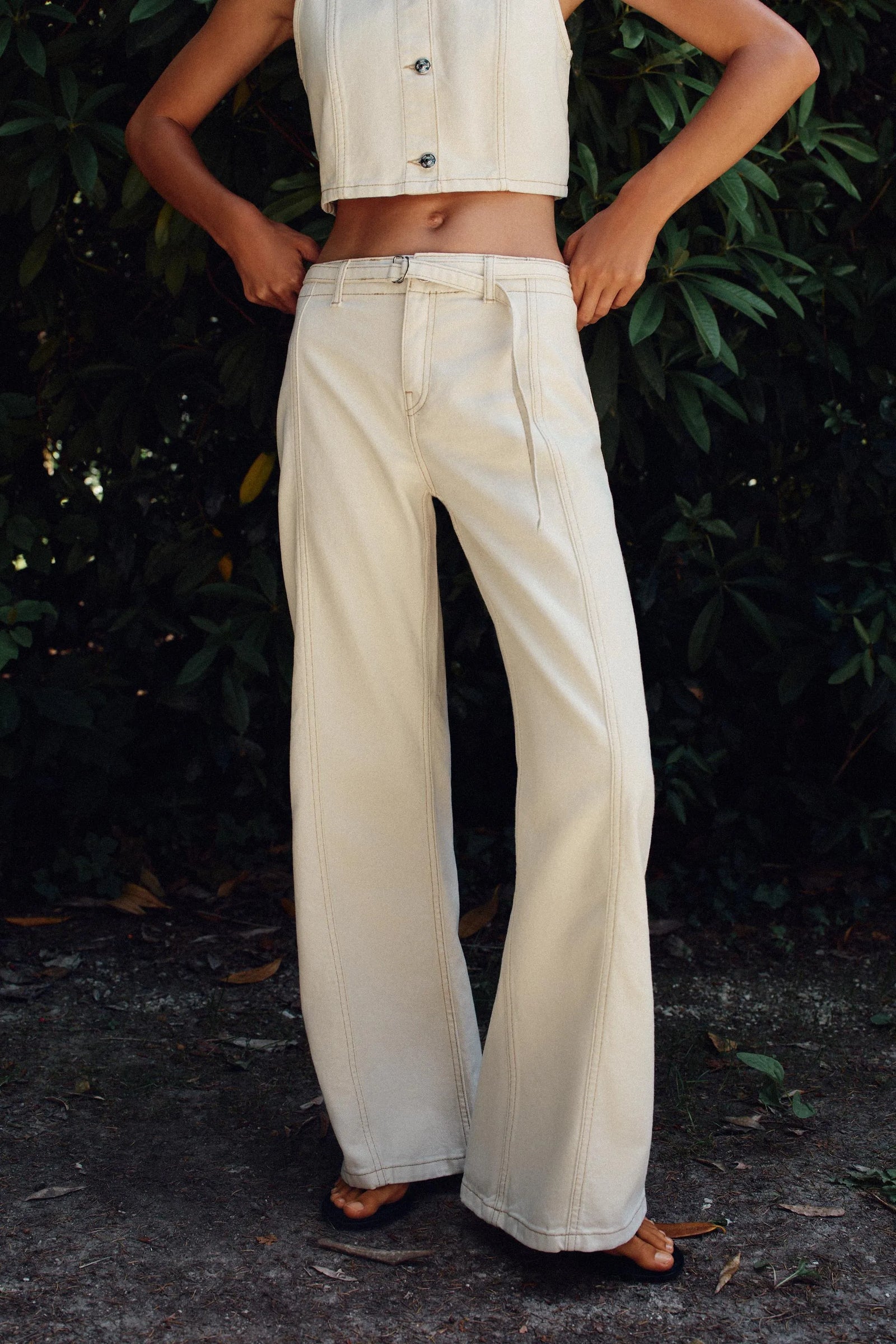 Z1975 High-waist bootcut jeans with belt