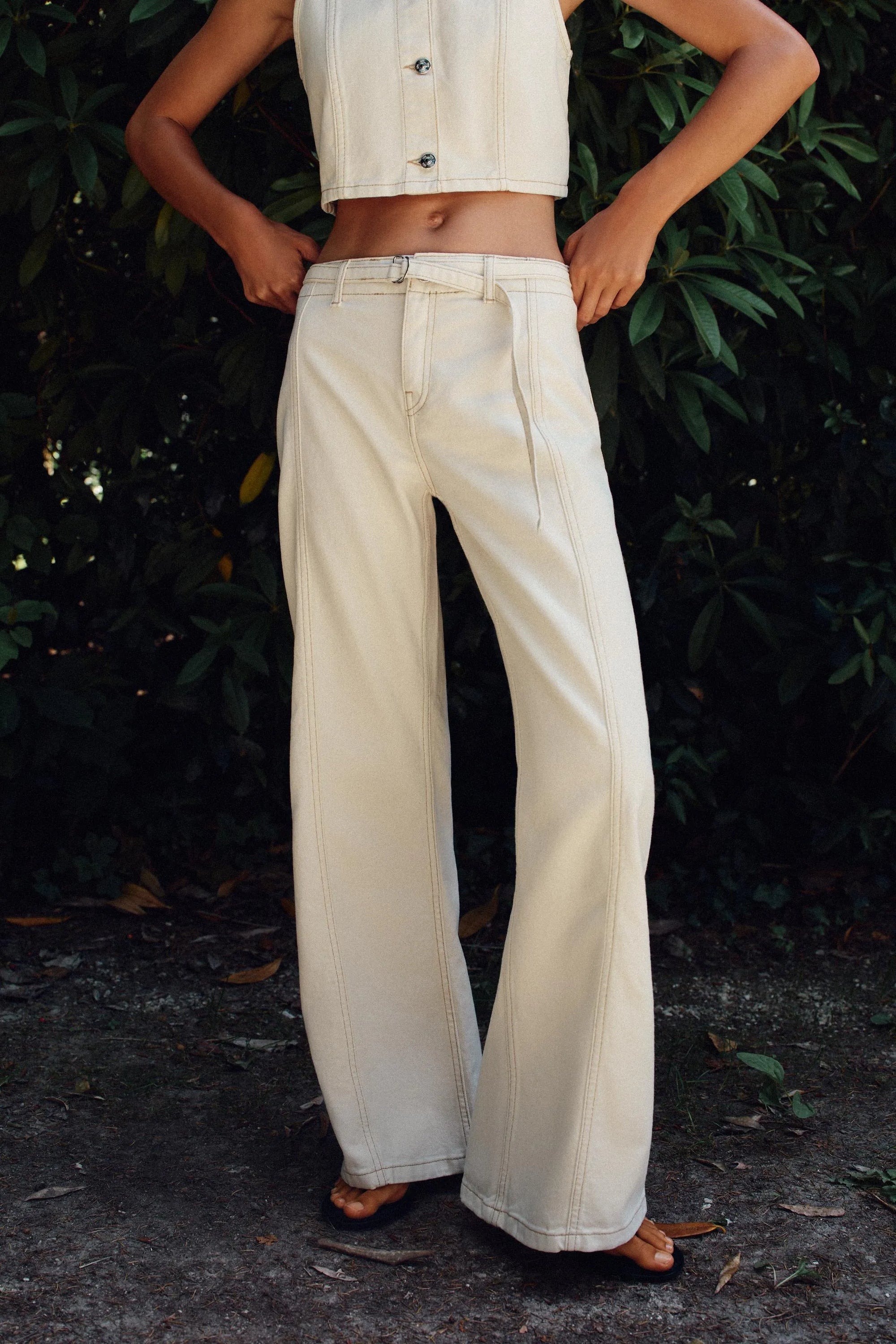 Z1975 High-waist bootcut jeans with belt