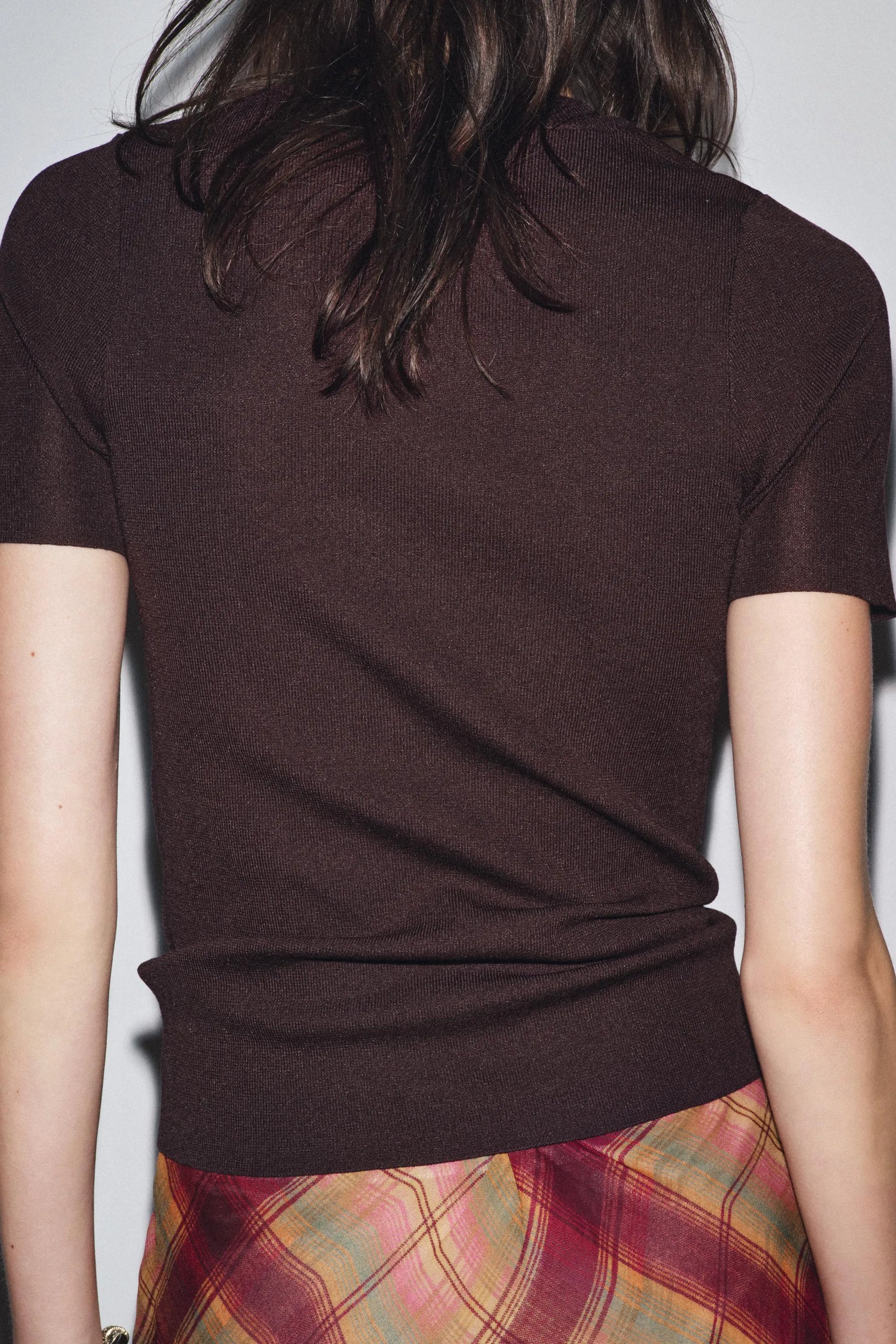 Plain knit short sleeve top