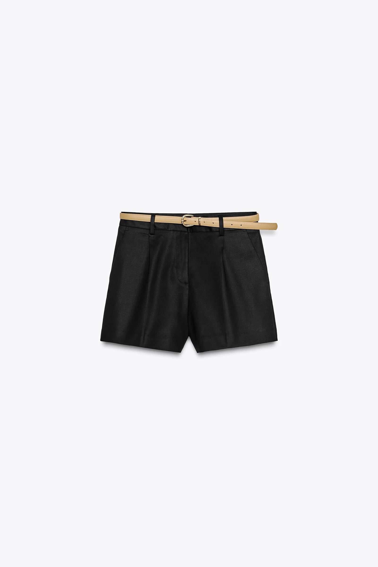 Darted bermuda shorts with belt