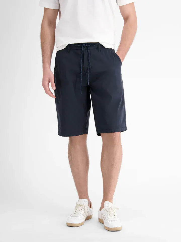 Chino-Bermuda, ultra leicht und schnelltrocknend