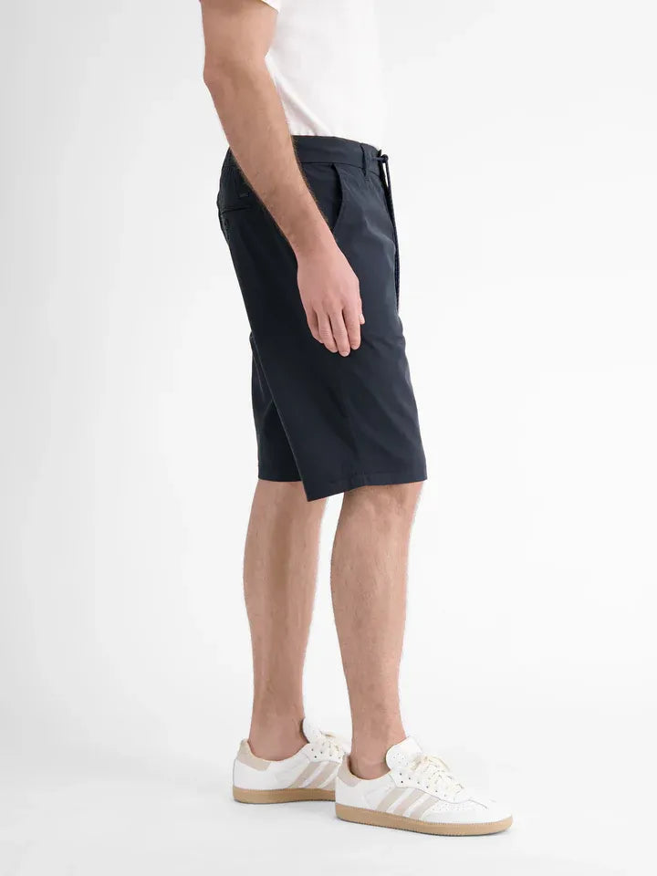 Chino-Bermuda, ultra leicht und schnelltrocknend