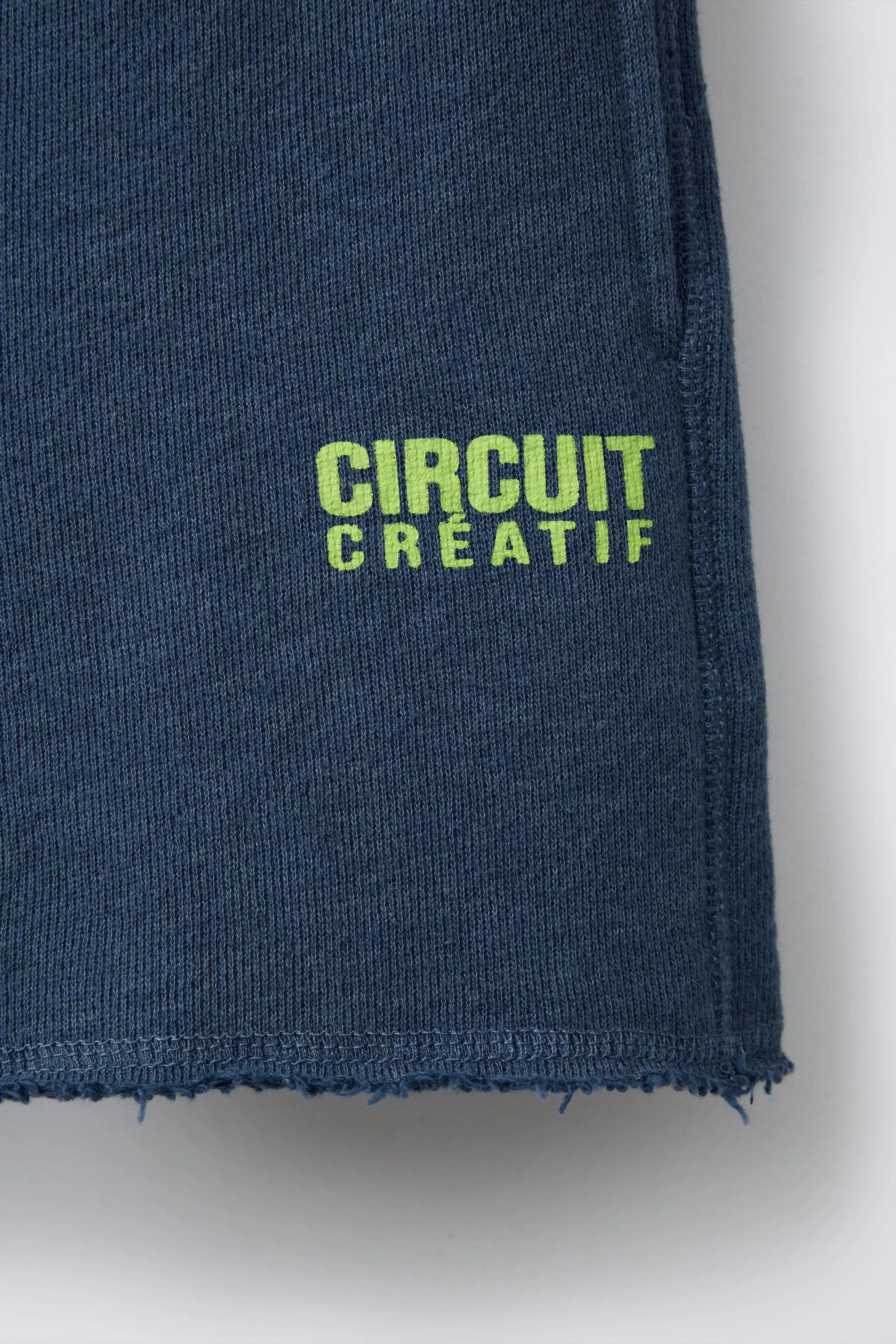 Text print plush bermuda shorts