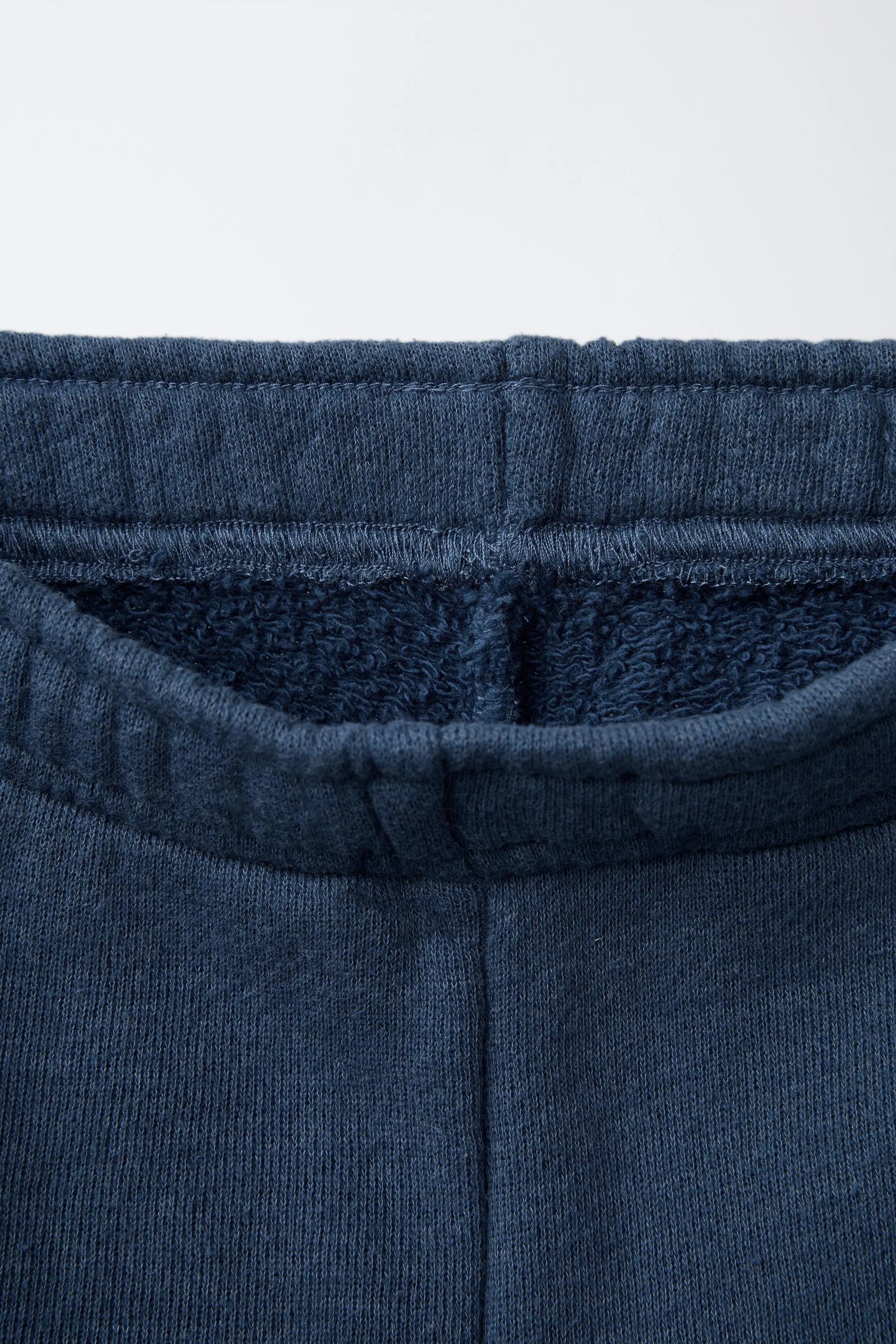 Text print plush bermuda shorts