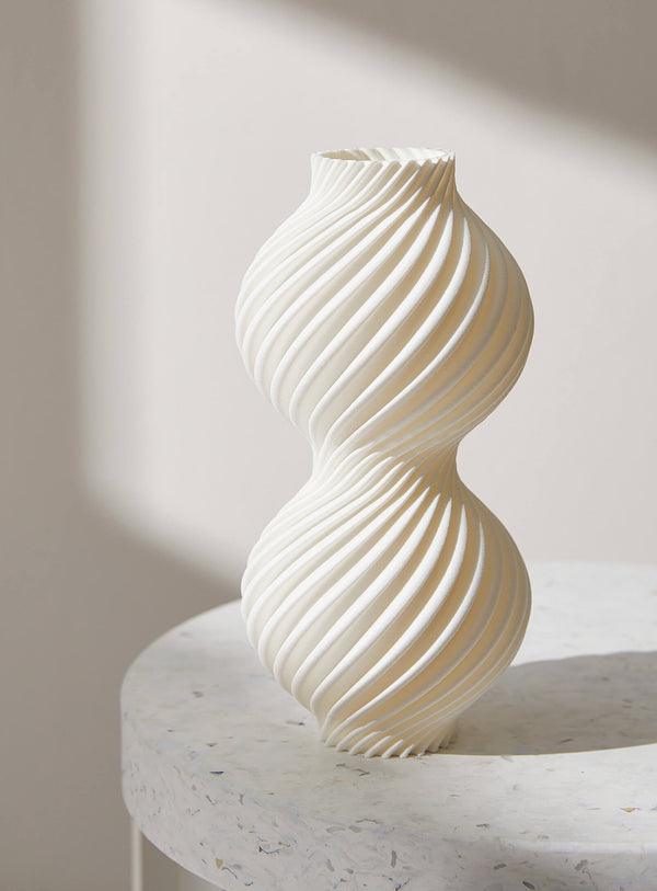 Spiral grooves vase