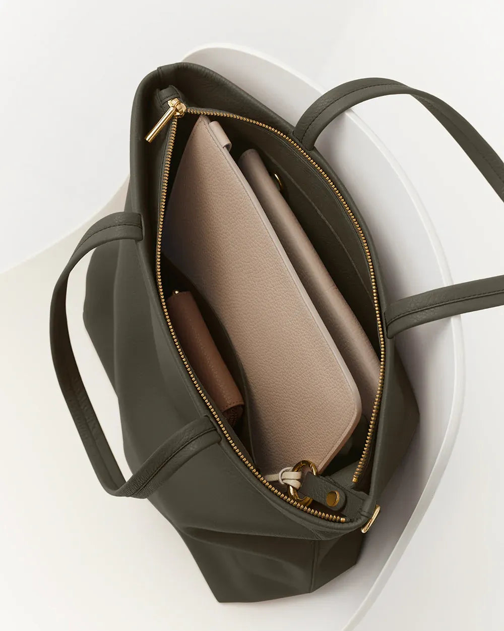 Tall easy zipper tote
