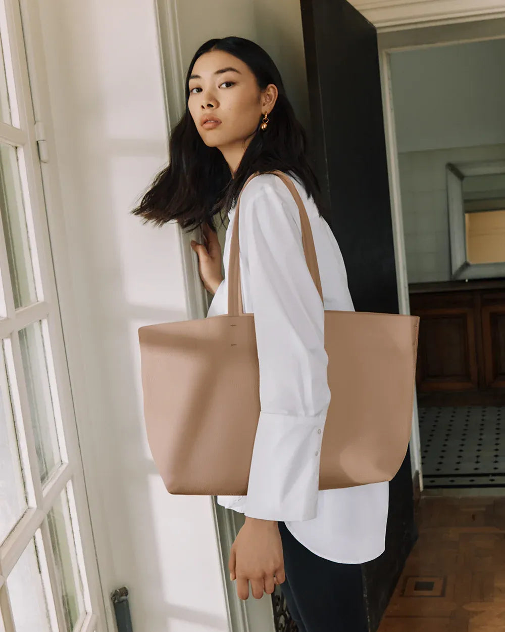 Classic easy tote