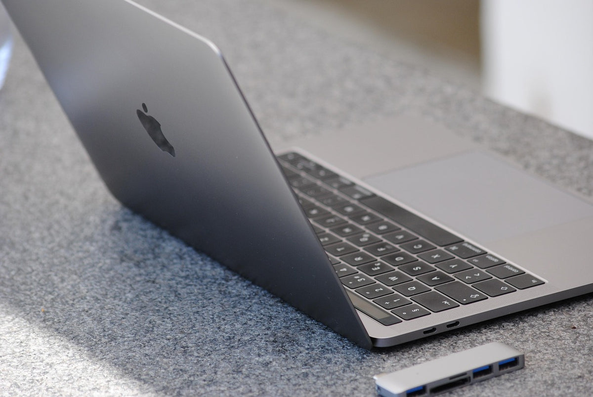 Pivotline 7-in-1 USB-C Hub