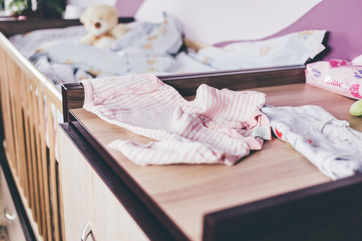 Convertible Oak Crib