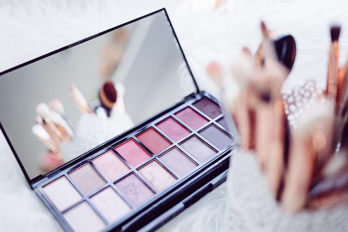 Dusk to Dawn Shadow Palette