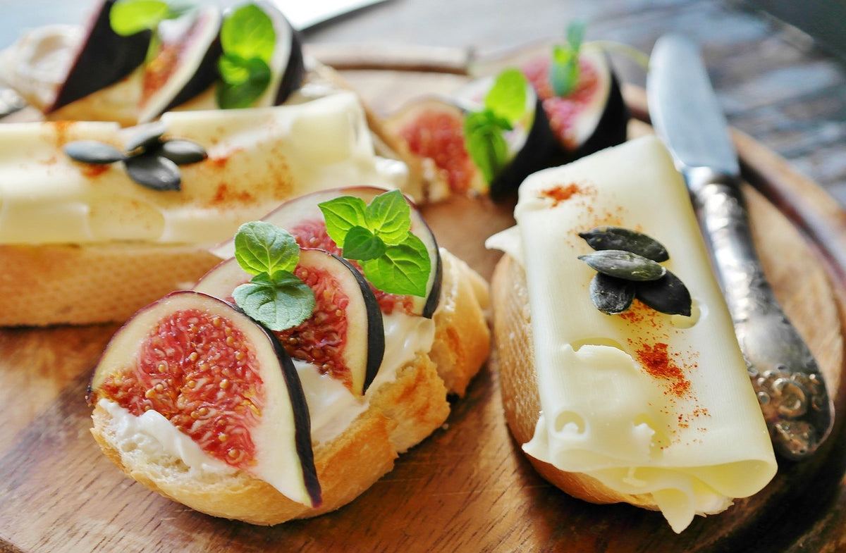 Mediterranean Snack Board Box