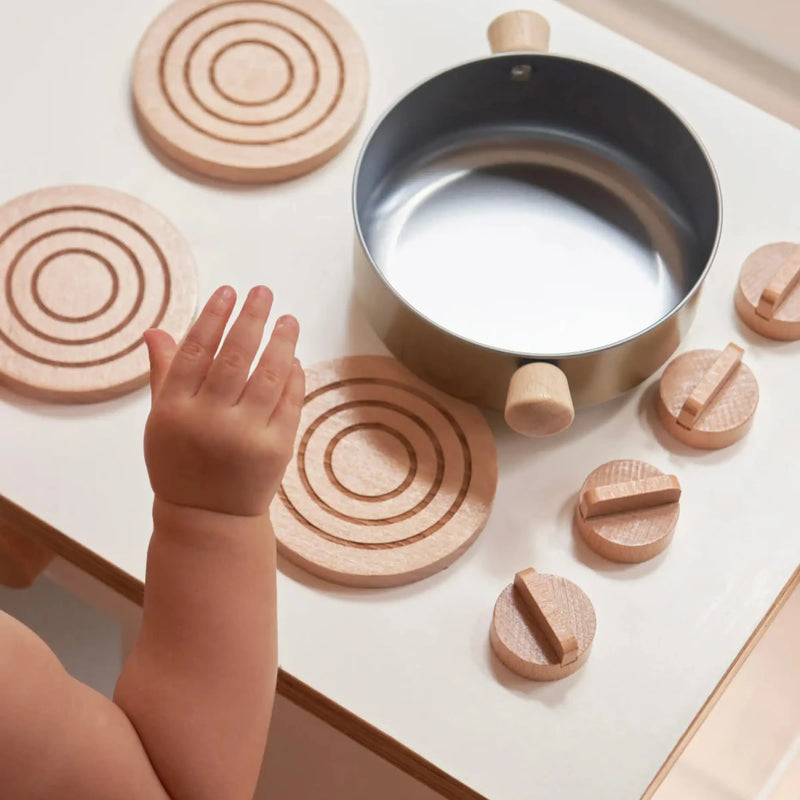 Play kitchen kit